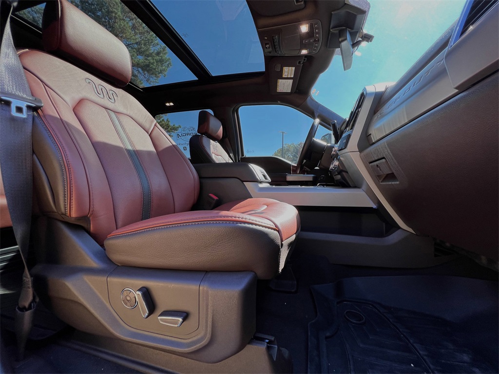 2022 Ford F-350 photo 19