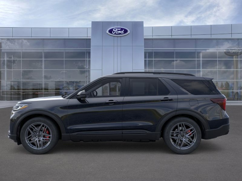 2025 Ford Explorer ST photo 3
