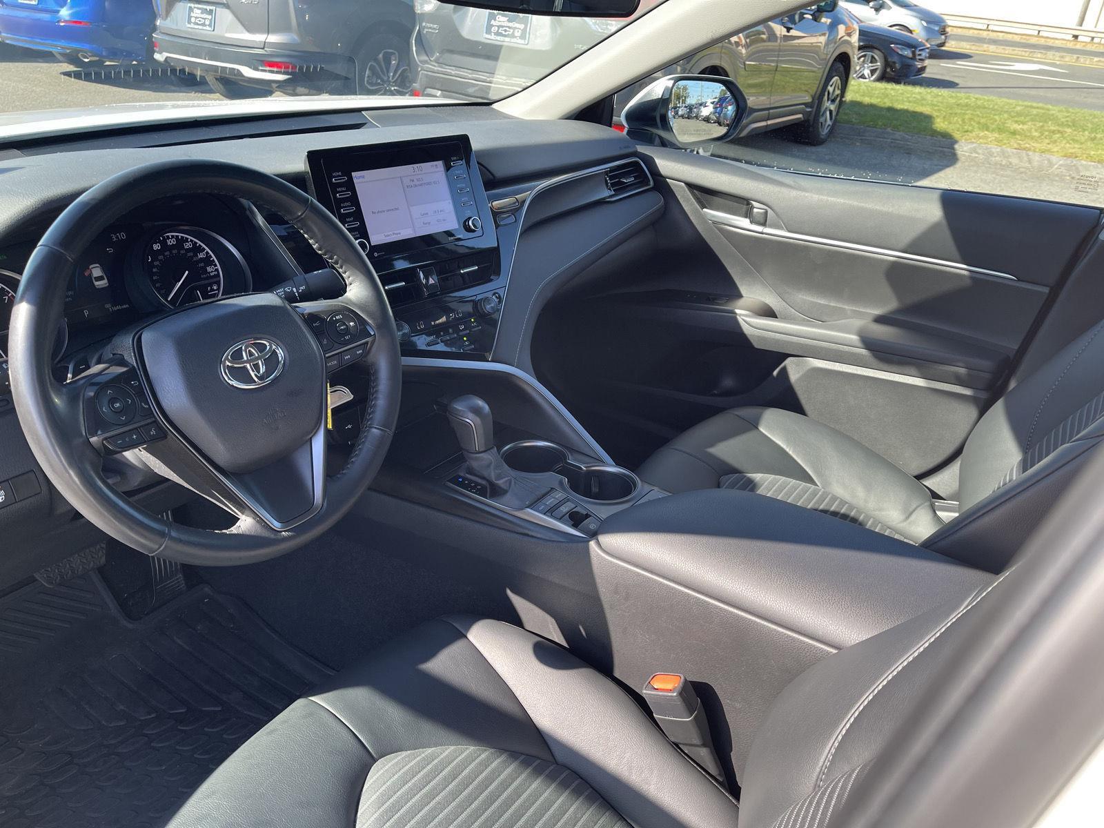 2024 Toyota Camry SE photo 2