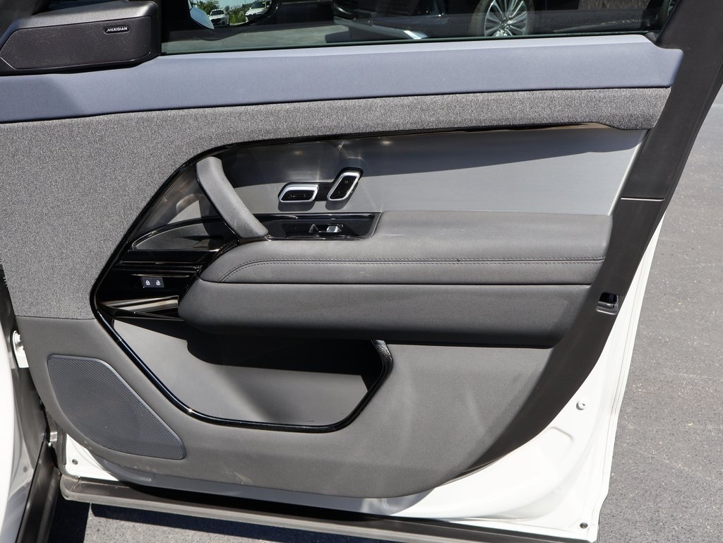 2024 Land Rover Range Rover Sport SE photo 11