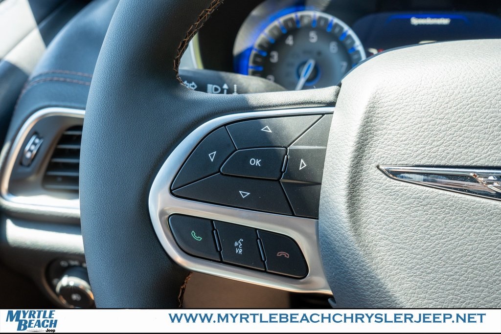 2026 Chrysler Pacifica Pinnacle photo 27