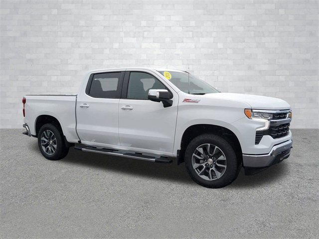 2026 Chevrolet Silverado 1500 LT photo 2