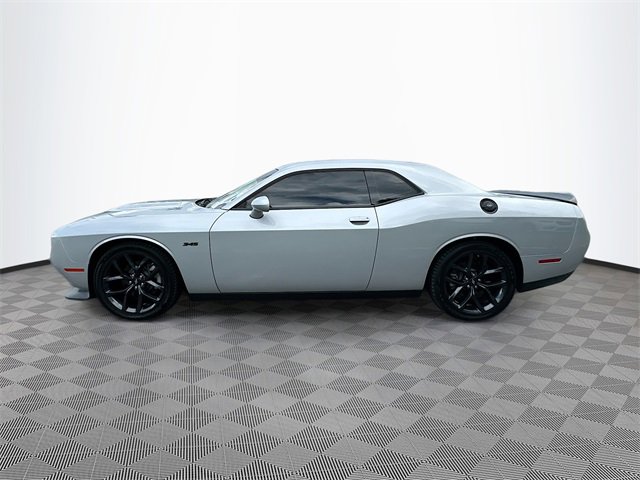 2023 Dodge Challenger R/T photo 4