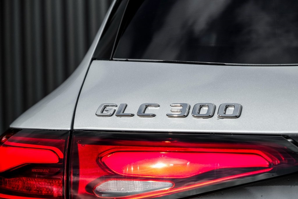 2026 Mercedes Benz GLC 300 4MATIC photo 8