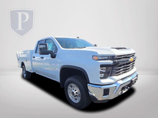 2024 Chevrolet Silverado 2500HD photo 2
