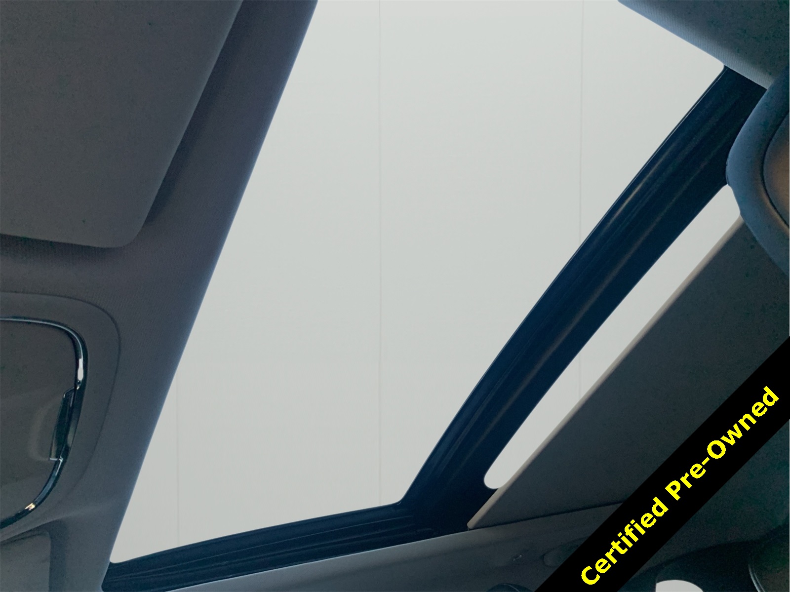 2022 Jeep Cherokee Trailhawk photo 25