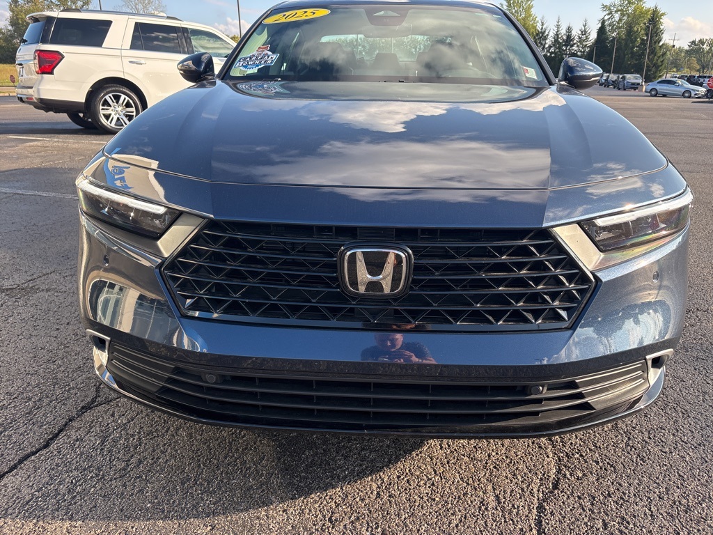 2025 Honda Accord Hybrid Touring photo 7