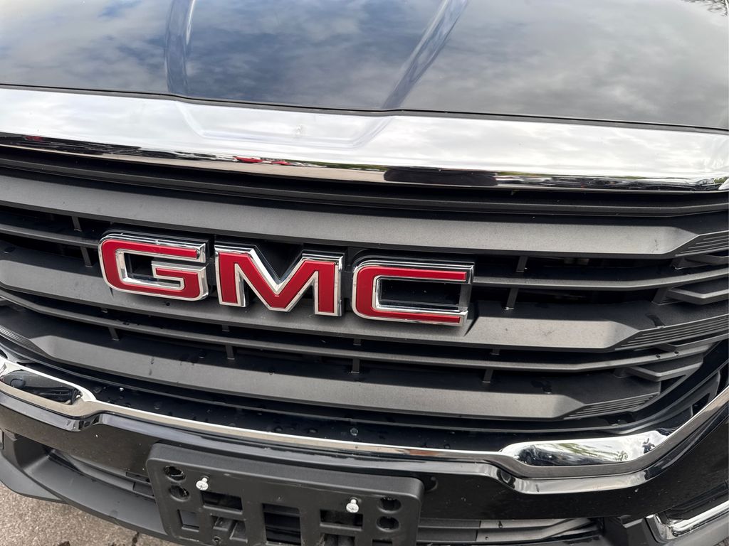 2023 Gmc Terrain SLE photo 16