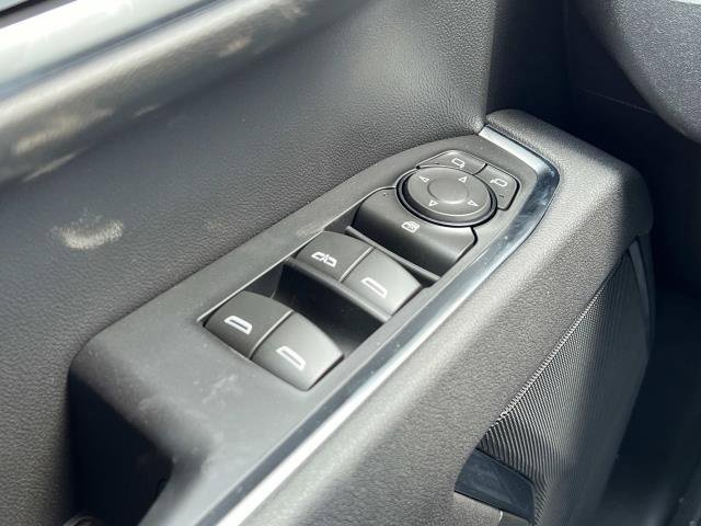 2025 Chevrolet Silverado 1500 LT photo 22
