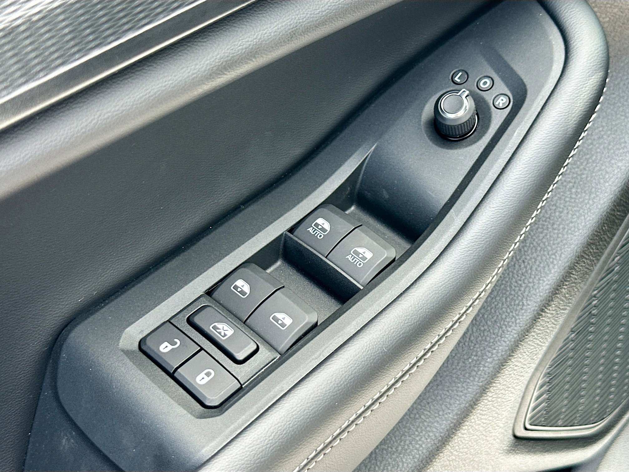 2025 Jeep Grand Cherokee Altitude X photo 12