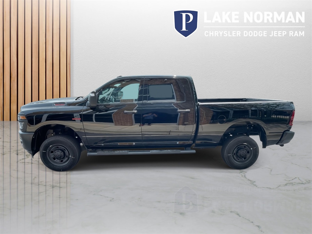 2025 Ram 2500 Tradesman photo 4