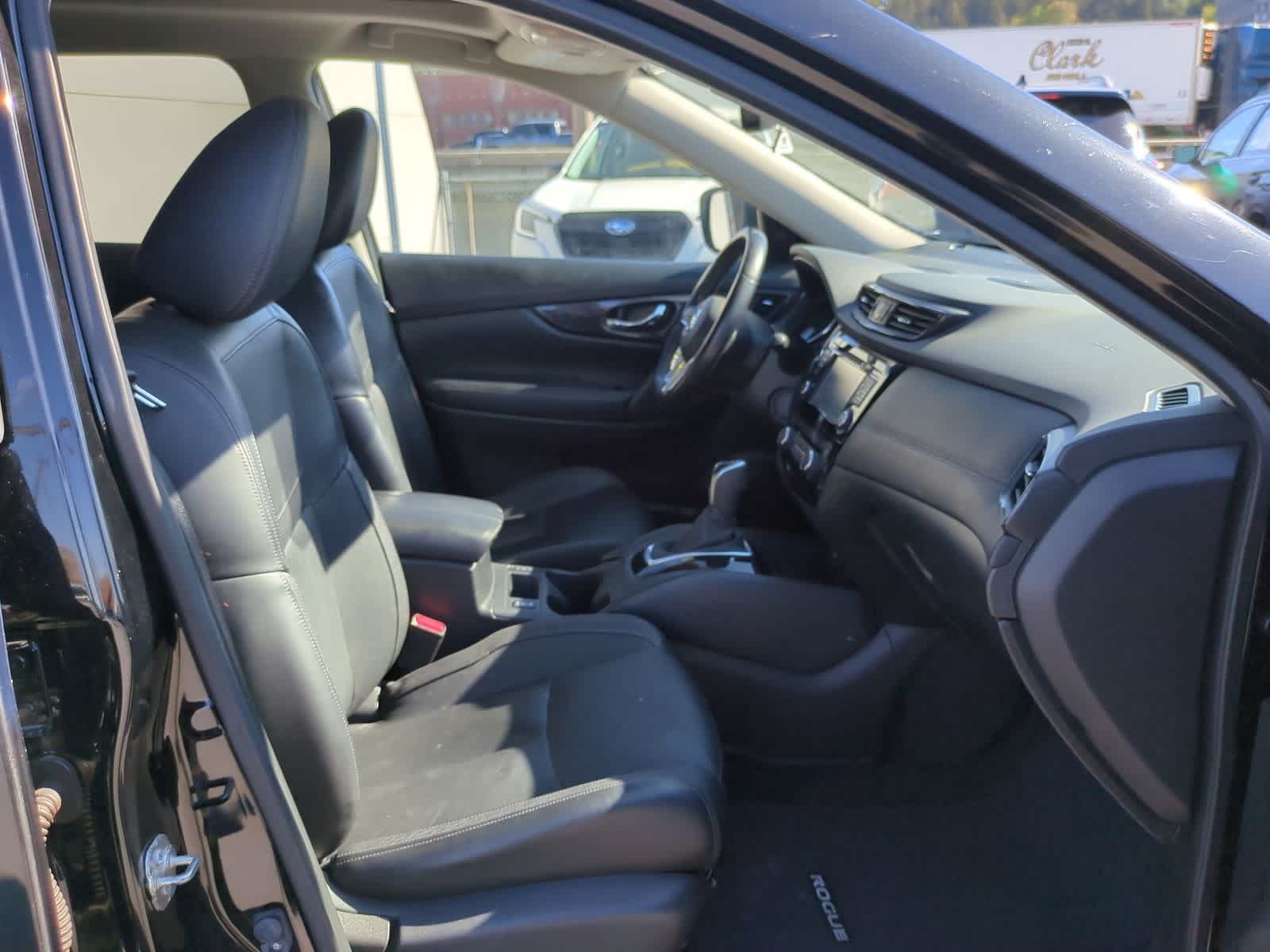 2017 Nissan Rogue SL photo 21