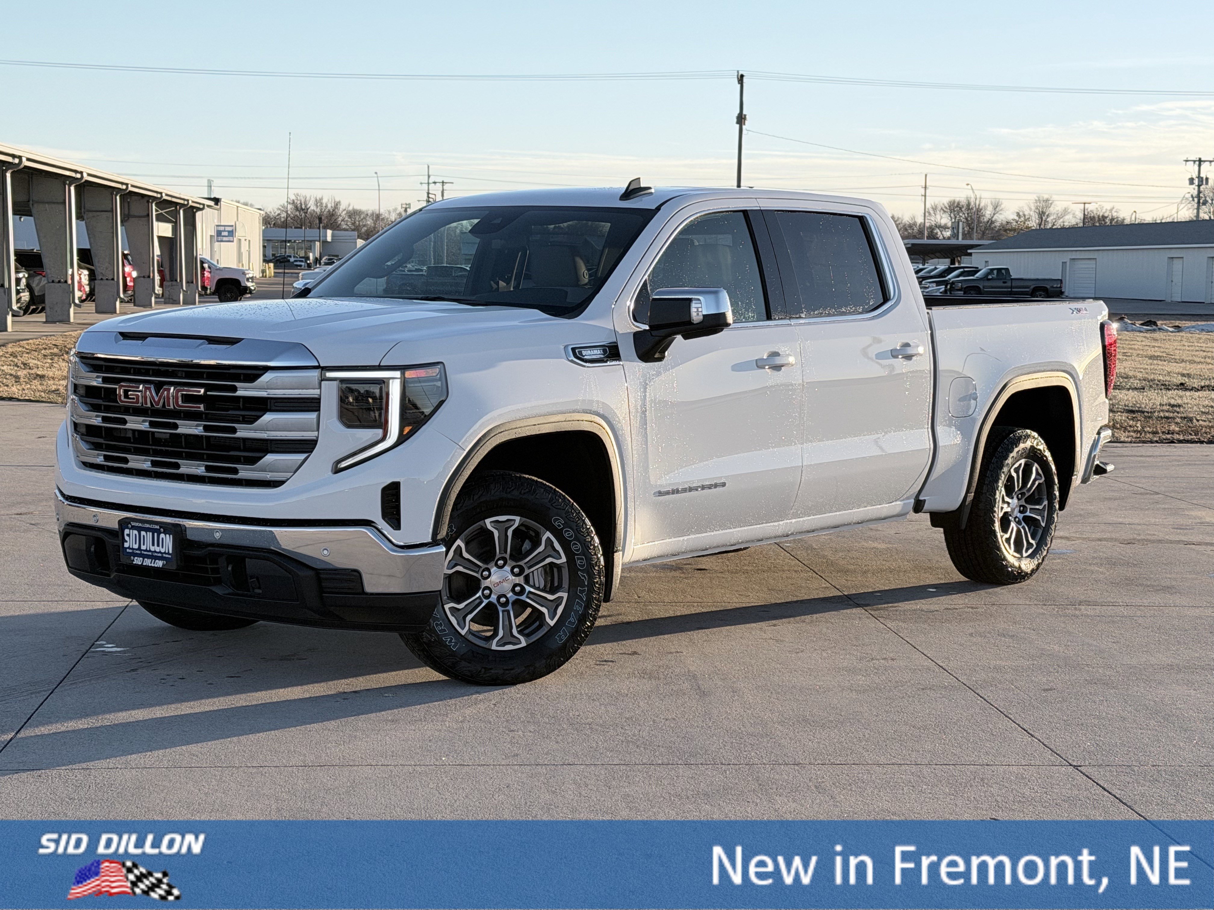 2026 GMC Sierra 1500 SLE's photo