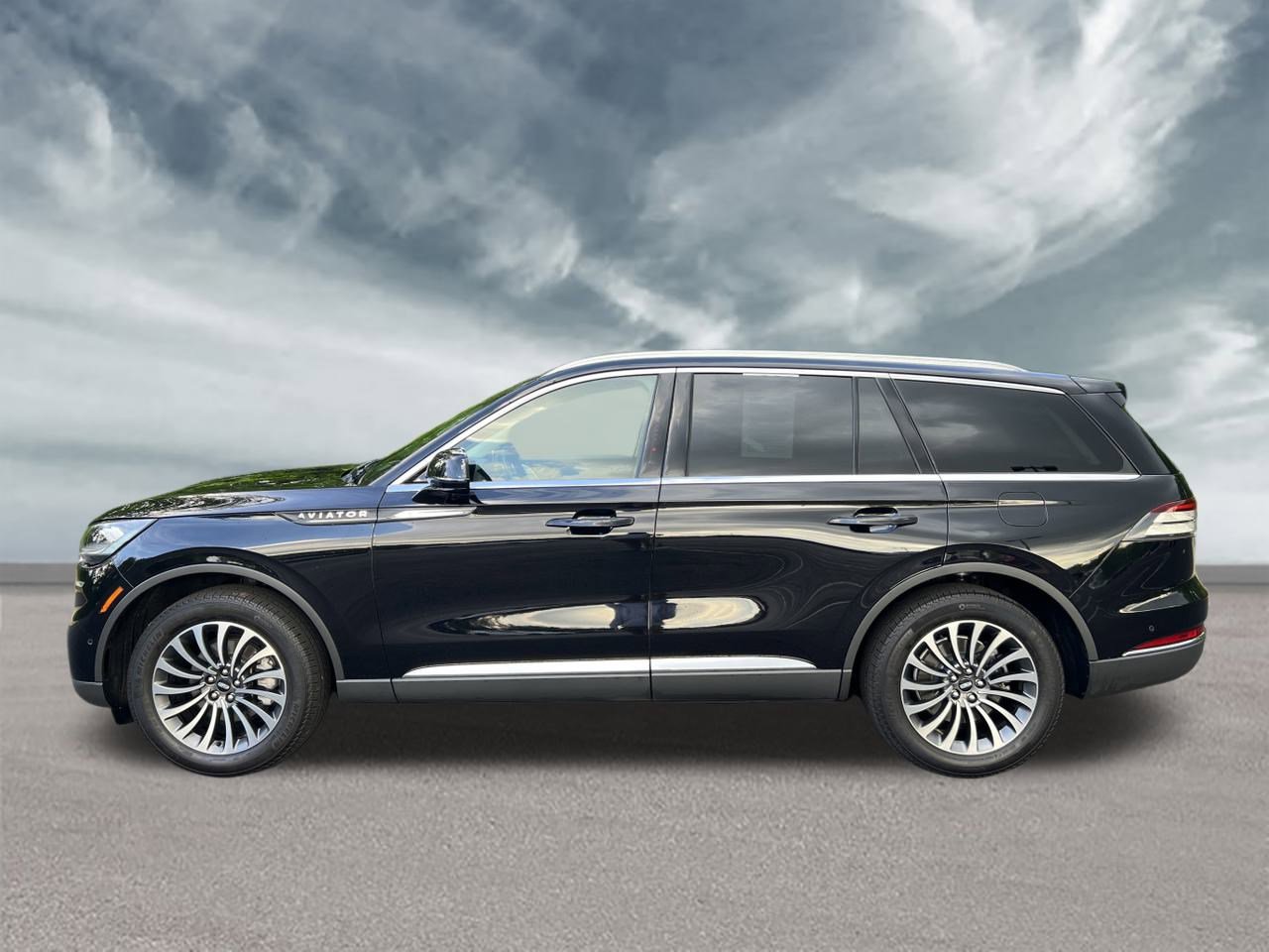 2022 Lincoln Aviator Reserve photo 2