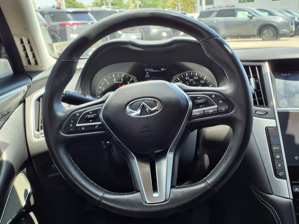 2022 Infiniti Q50 LUXE photo 12