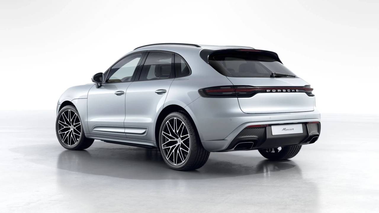 2026 Porsche Macan T photo 3