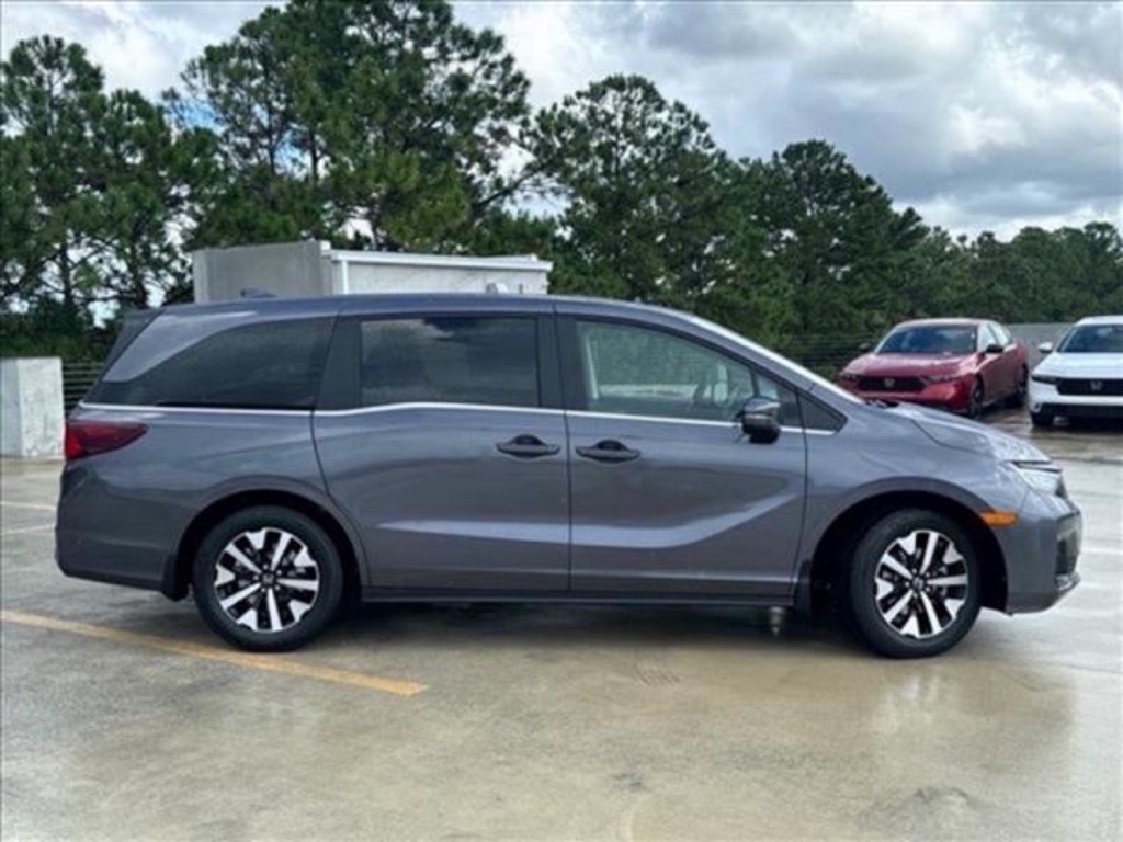 2026 Honda Odyssey EX-L photo 4