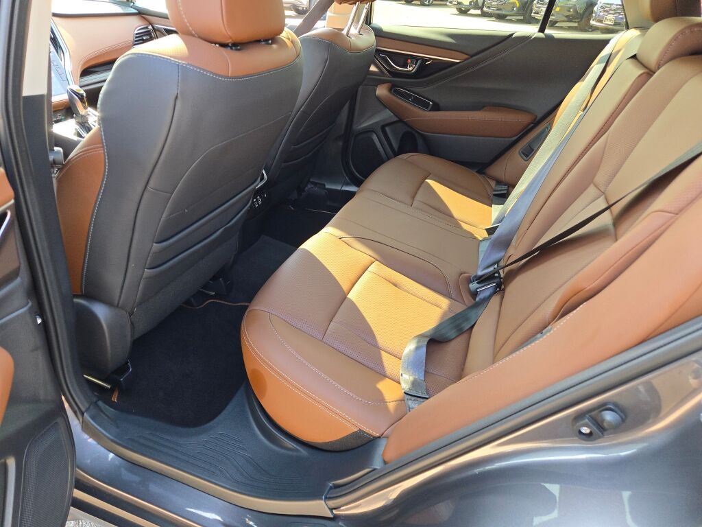 2023 Subaru Outback Touring photo 15