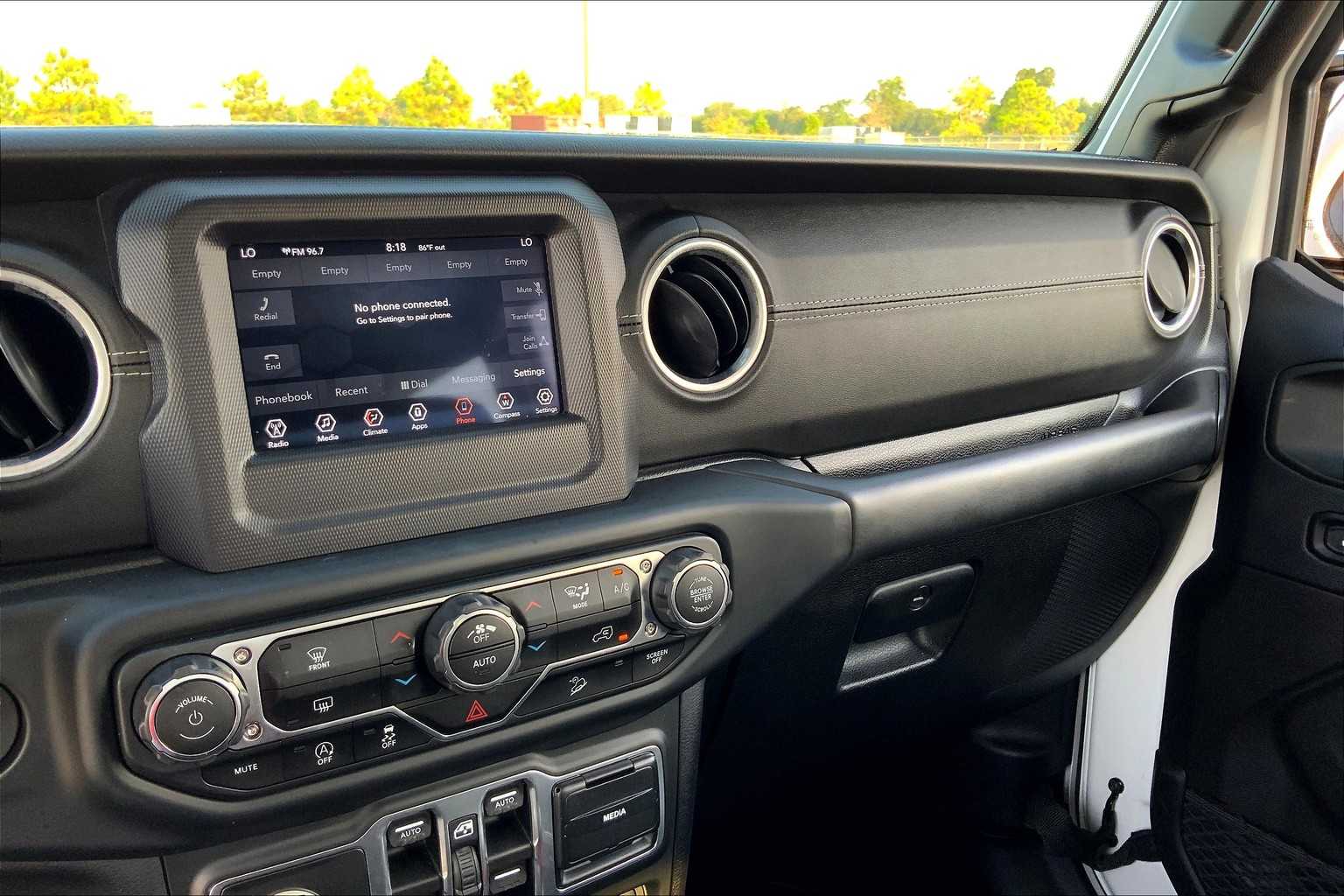 2018 Jeep Wrangler Unlimited Sahara photo 30