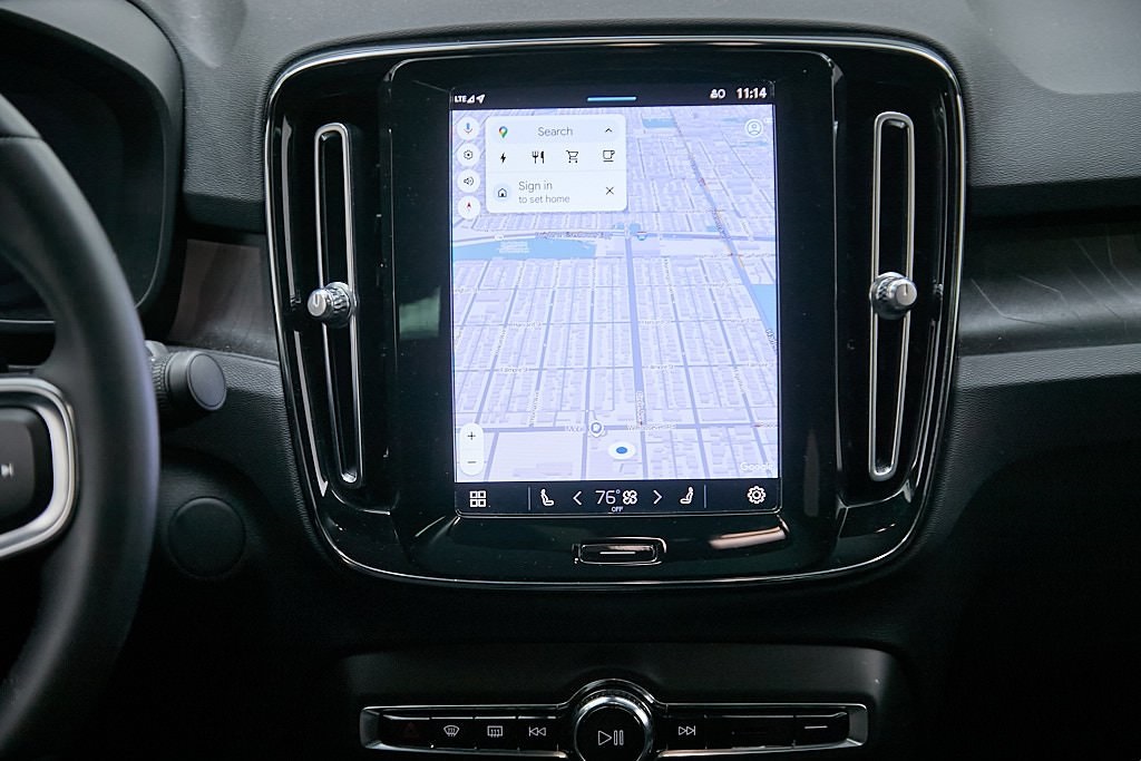 2023 VOLVO C40 - Image 27