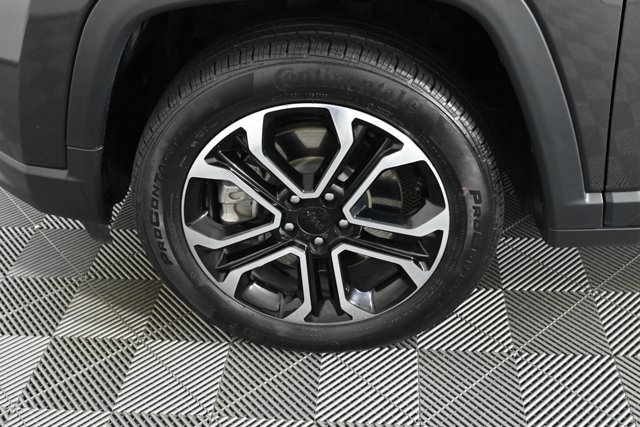 2024 Jeep Compass Limited photo 3