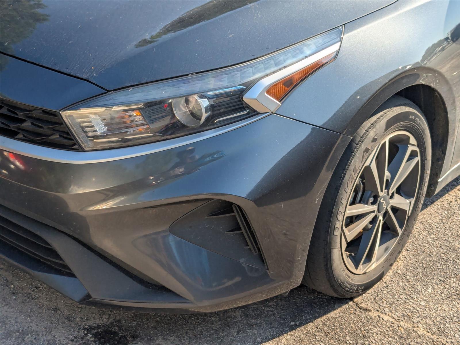 2022 Kia Forte LXS photo 4