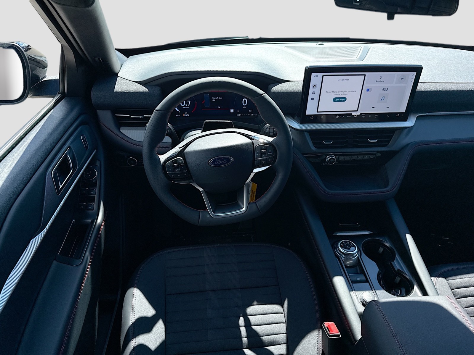 2025 Ford Explorer ST-Line photo 20