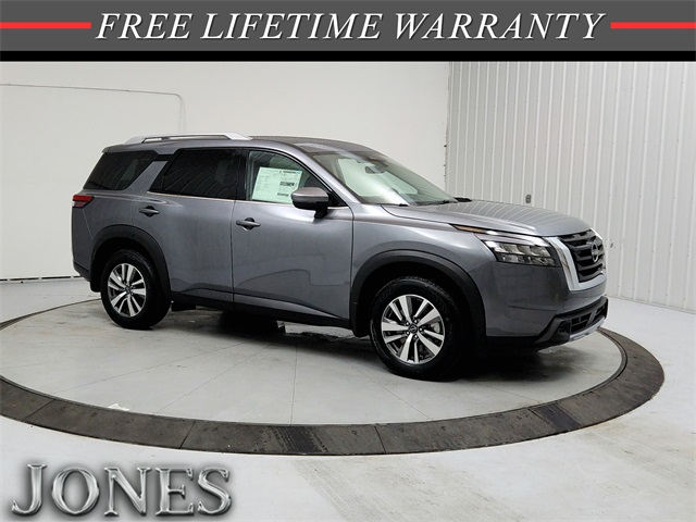 2025 Nissan Pathfinder SL's photo