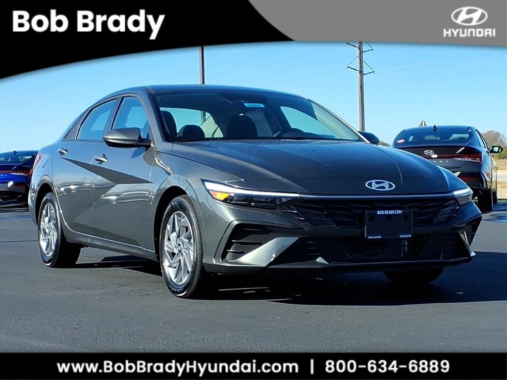 2026 Hyundai Elantra Blue's photo