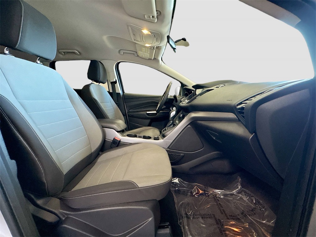 2016 Ford Escape SE photo 9