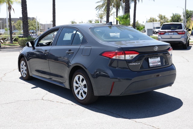 2024 Toyota Corolla LE photo 3