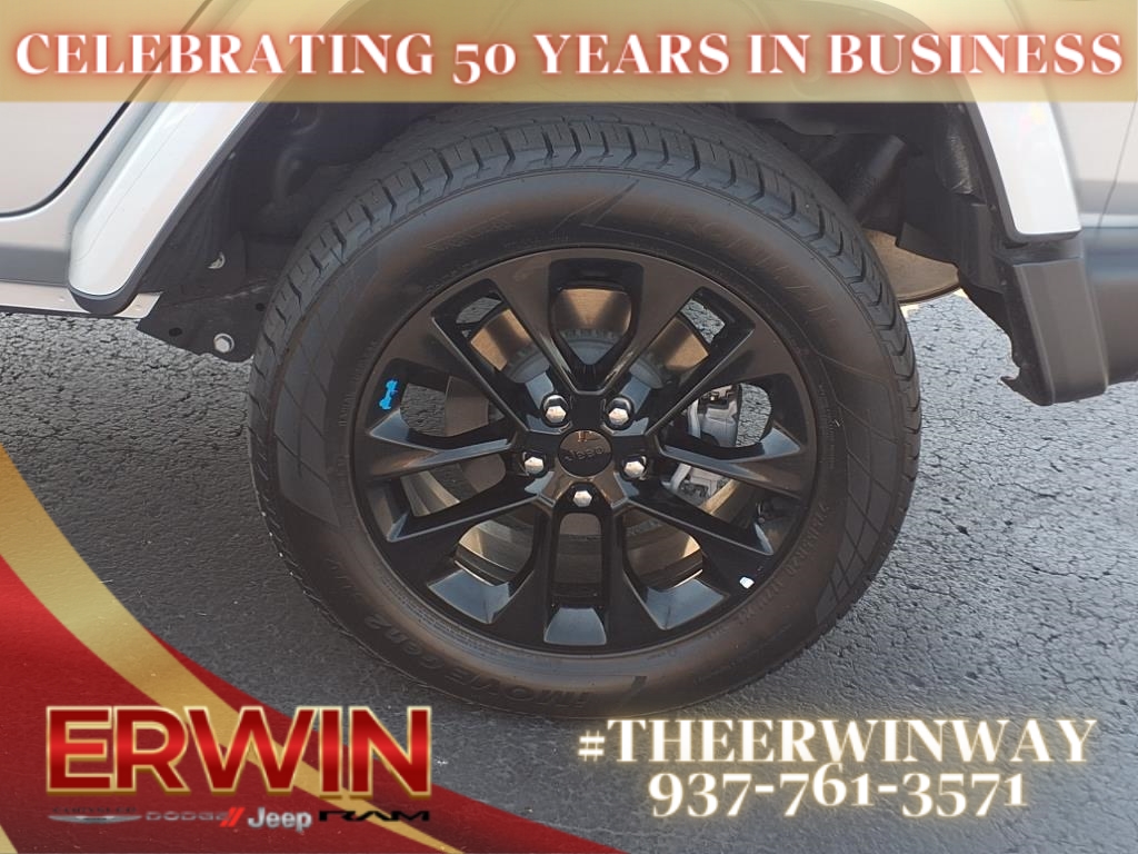 2023 Jeep Wrangler Sahara 4xe photo 3