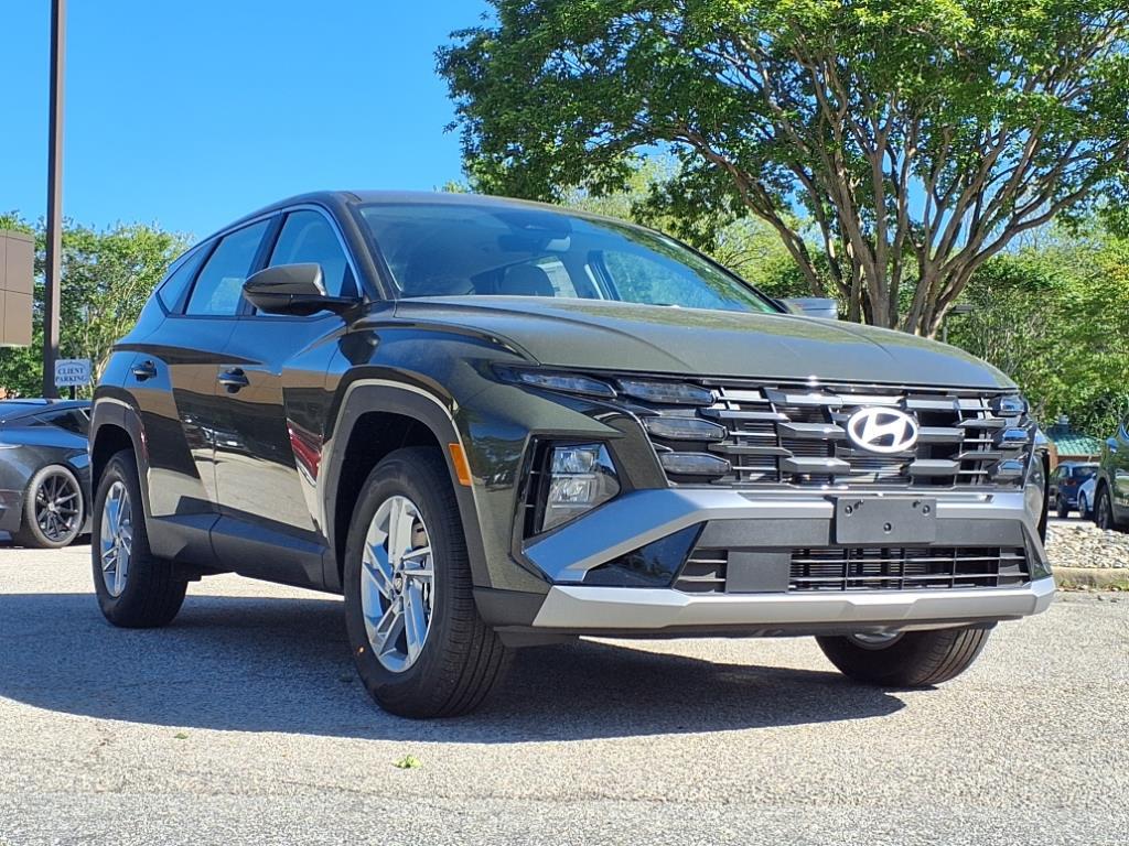 2025 Hyundai Tucson SE photo 2
