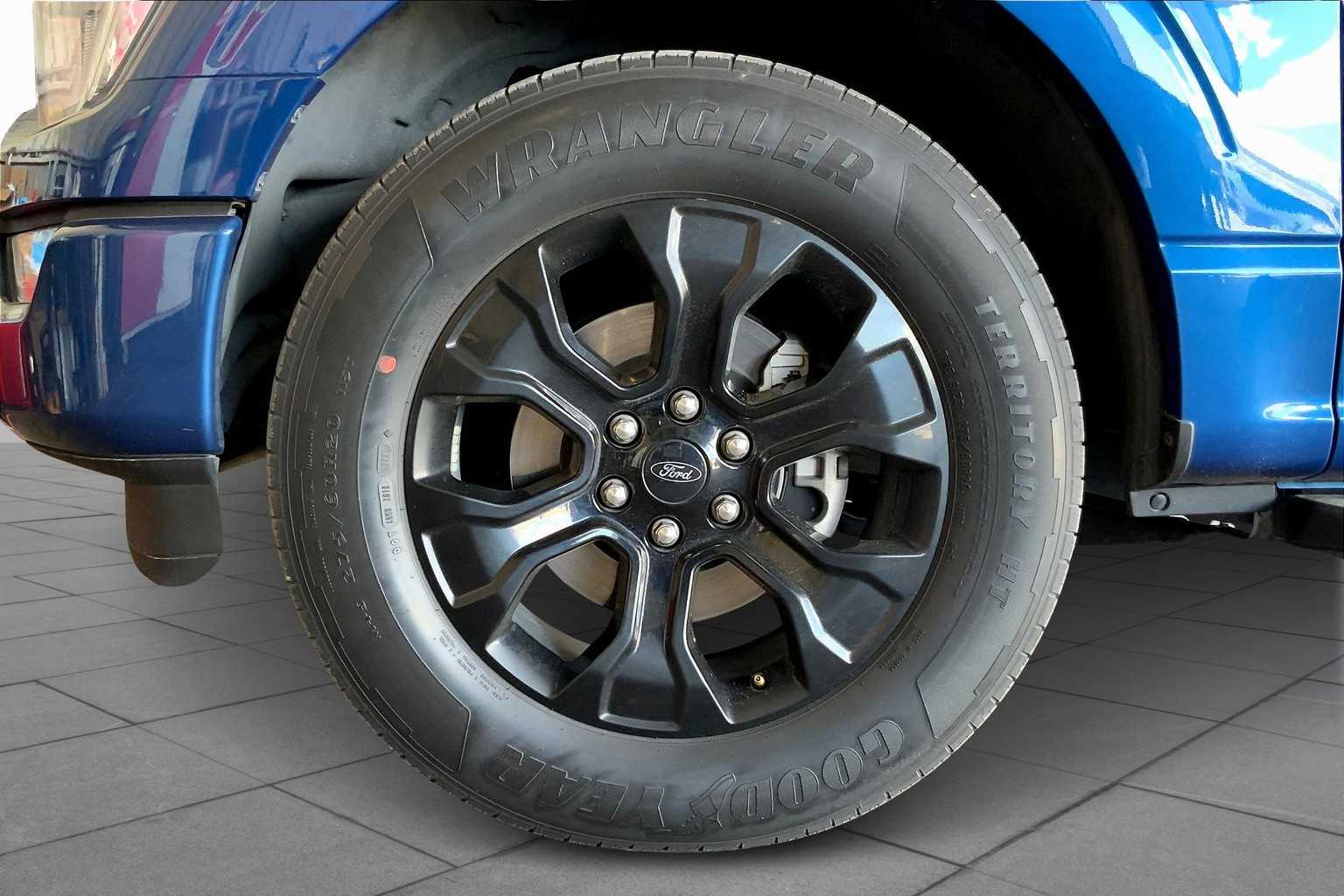 2022 Ford F-150 XL photo 10