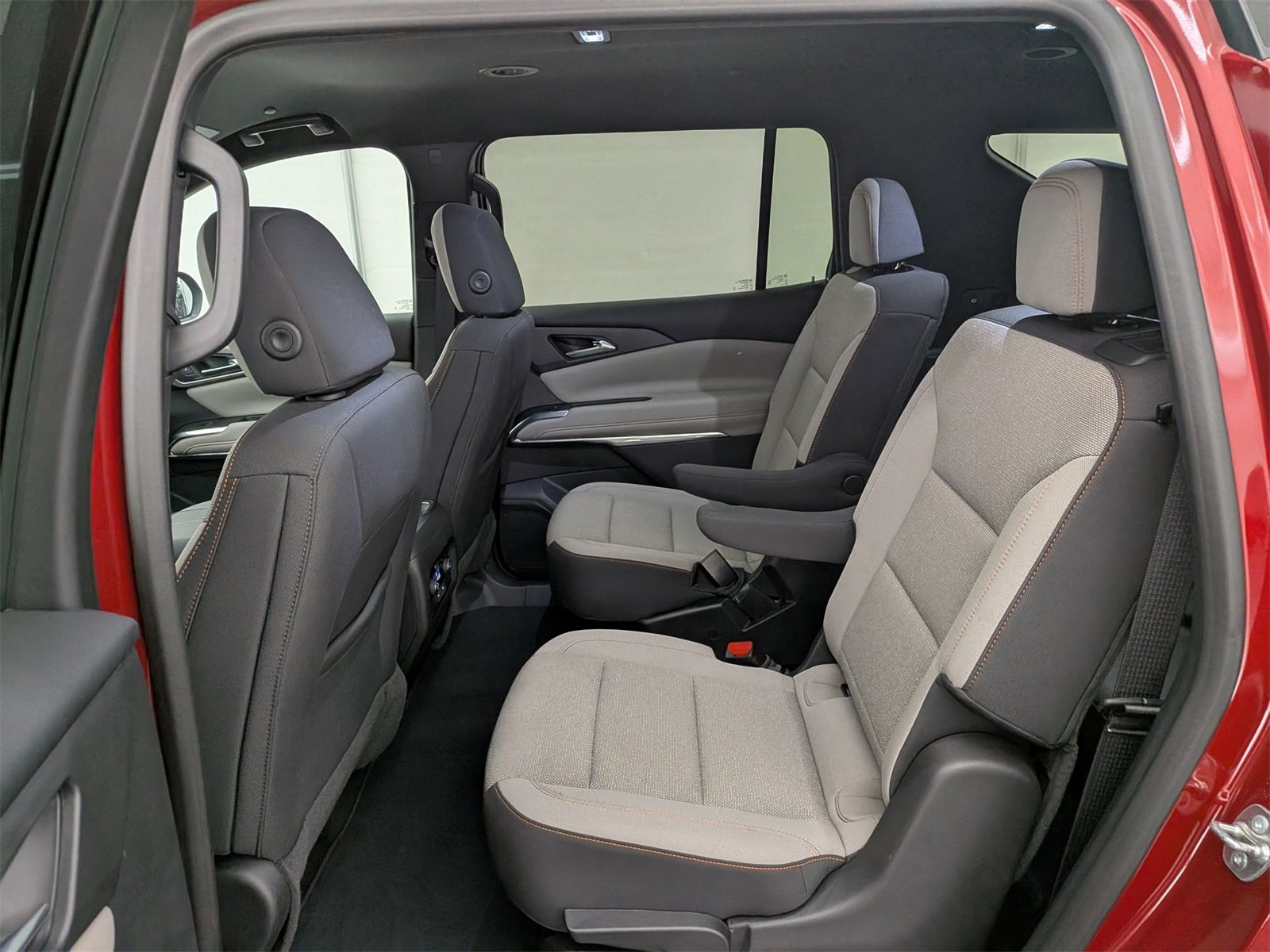 2025 Chevrolet Traverse photo 19