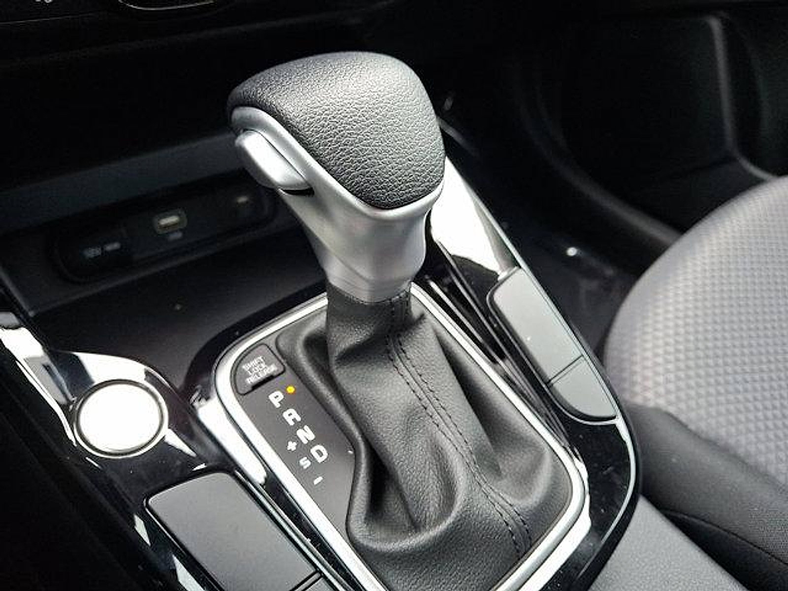 2025 Kia Soul S photo 4