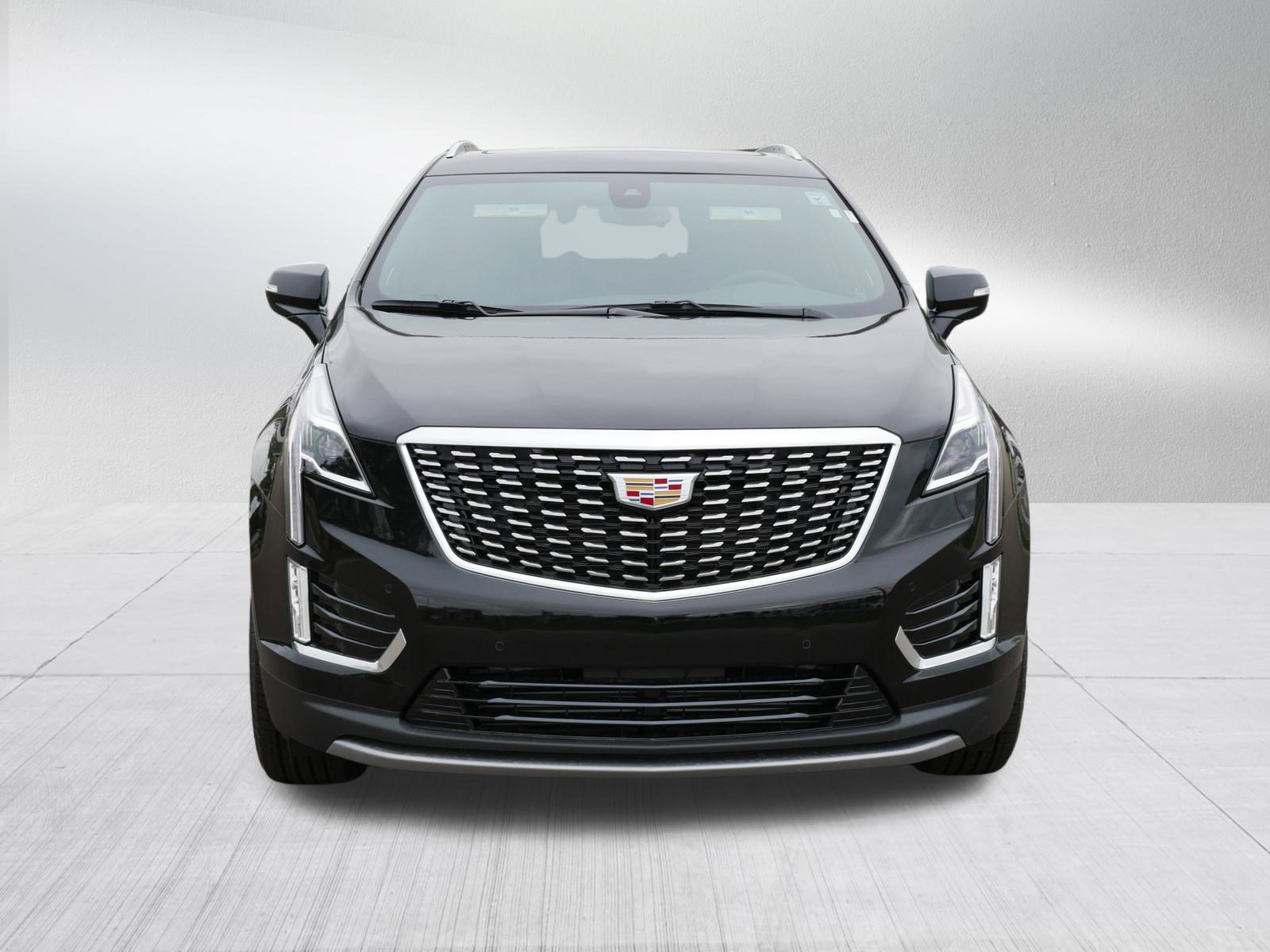 2025 Cadillac XT5 Premium Luxury photo 2