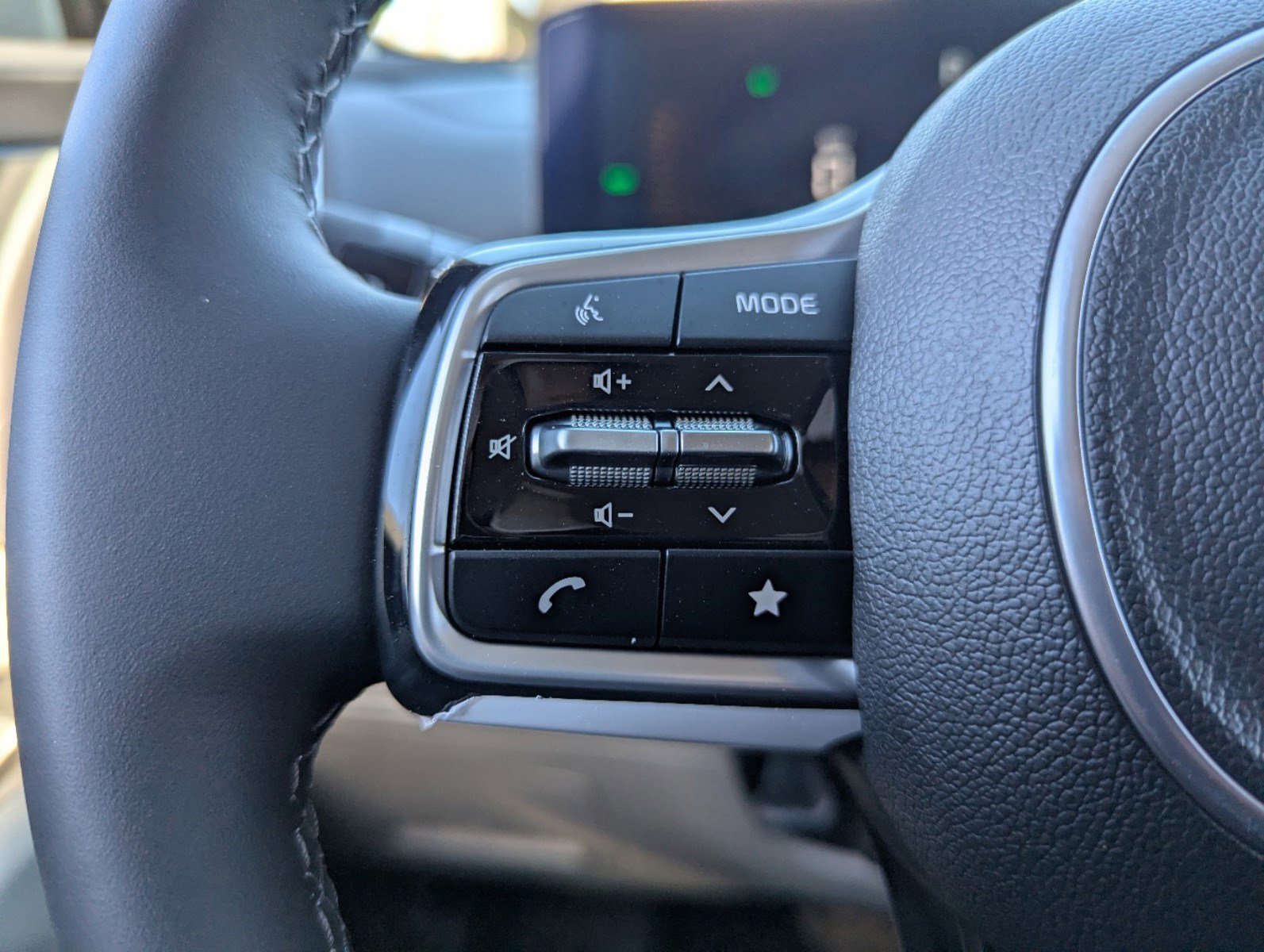 2025 Kia Sorento Plug-In Hybrid EX photo 27