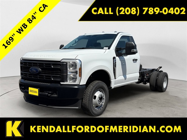 2025 Ford F-350 Super Duty Chassis Cab XL's photo