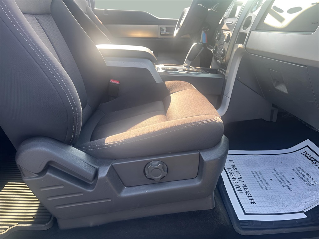 2014 Ford F-150 FX4 photo 36