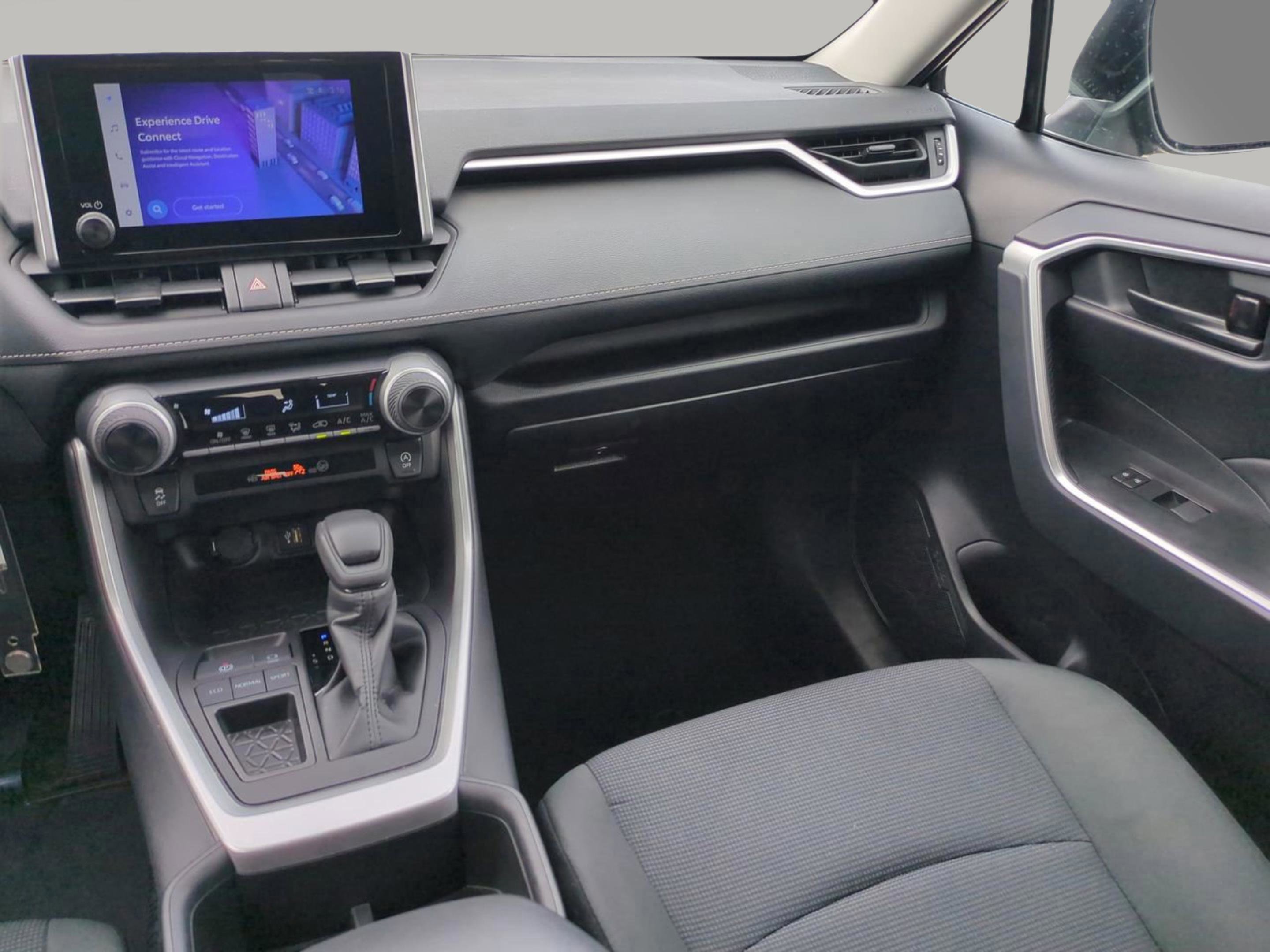 2024 Toyota RAV4 LE photo 17