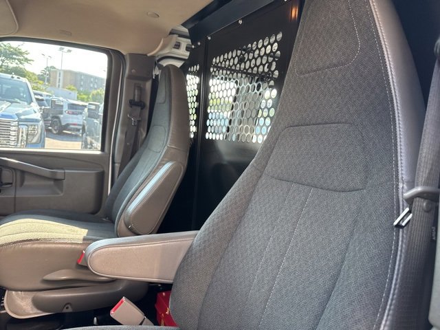 2022 Gmc Savana Cargo 2500 photo 10