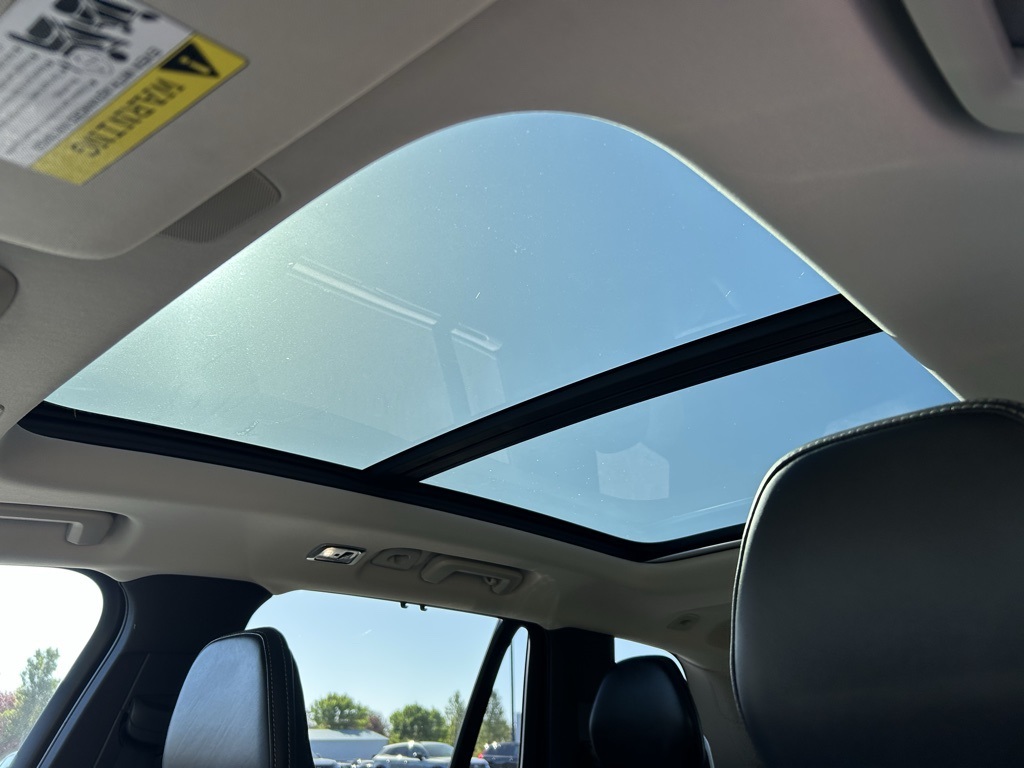 2022 Volvo XC90 Recharge T8 Inscription photo 15
