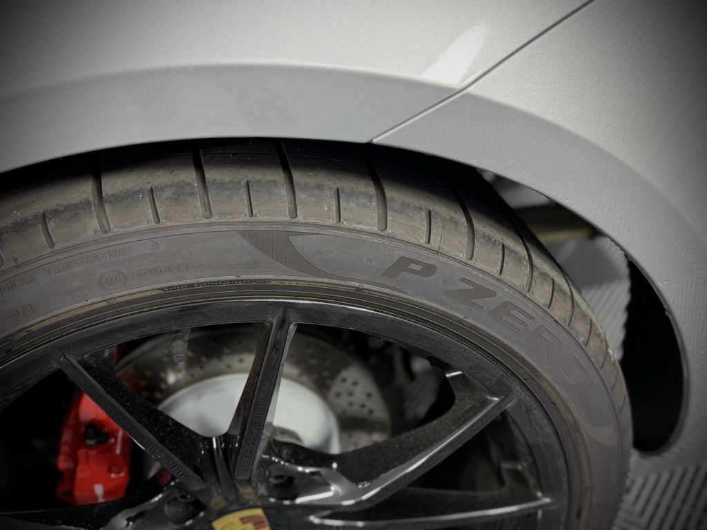 2024 Porsche Boxster S photo 16