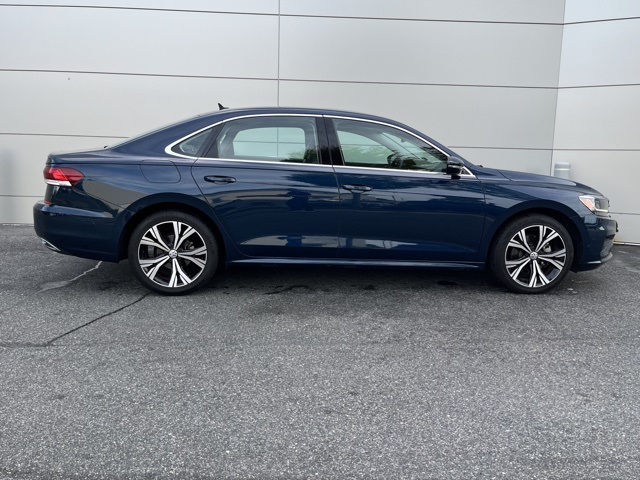 2022 Volkswagen Passat 2.0T SE photo 19