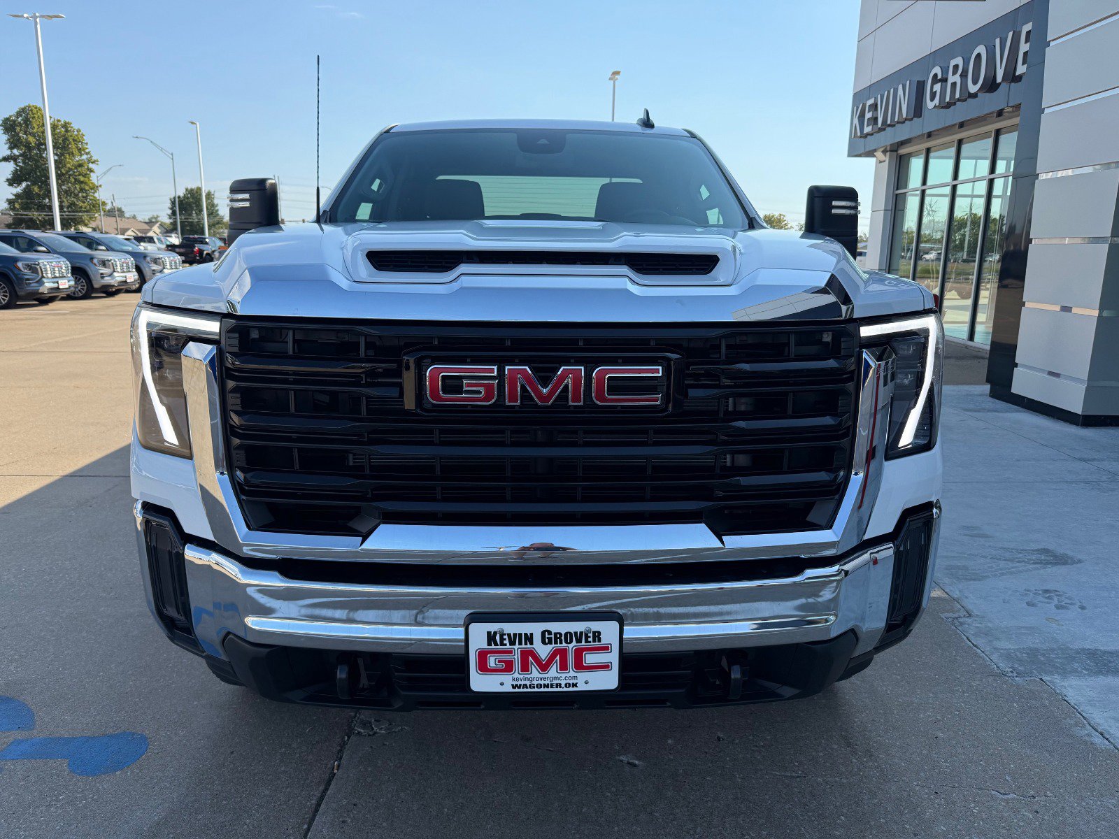2026 Gmc Sierra 2500 HD Pro photo 2