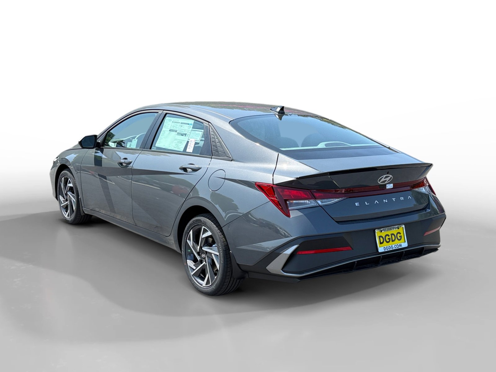2025 Hyundai Elantra SEL Sport photo 3