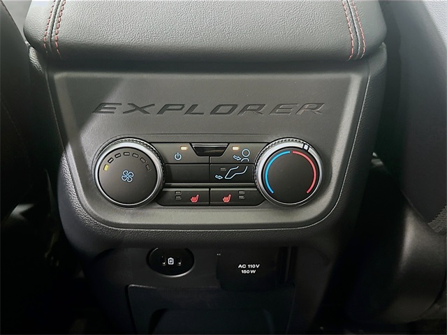 2025 Ford Explorer ST photo 4