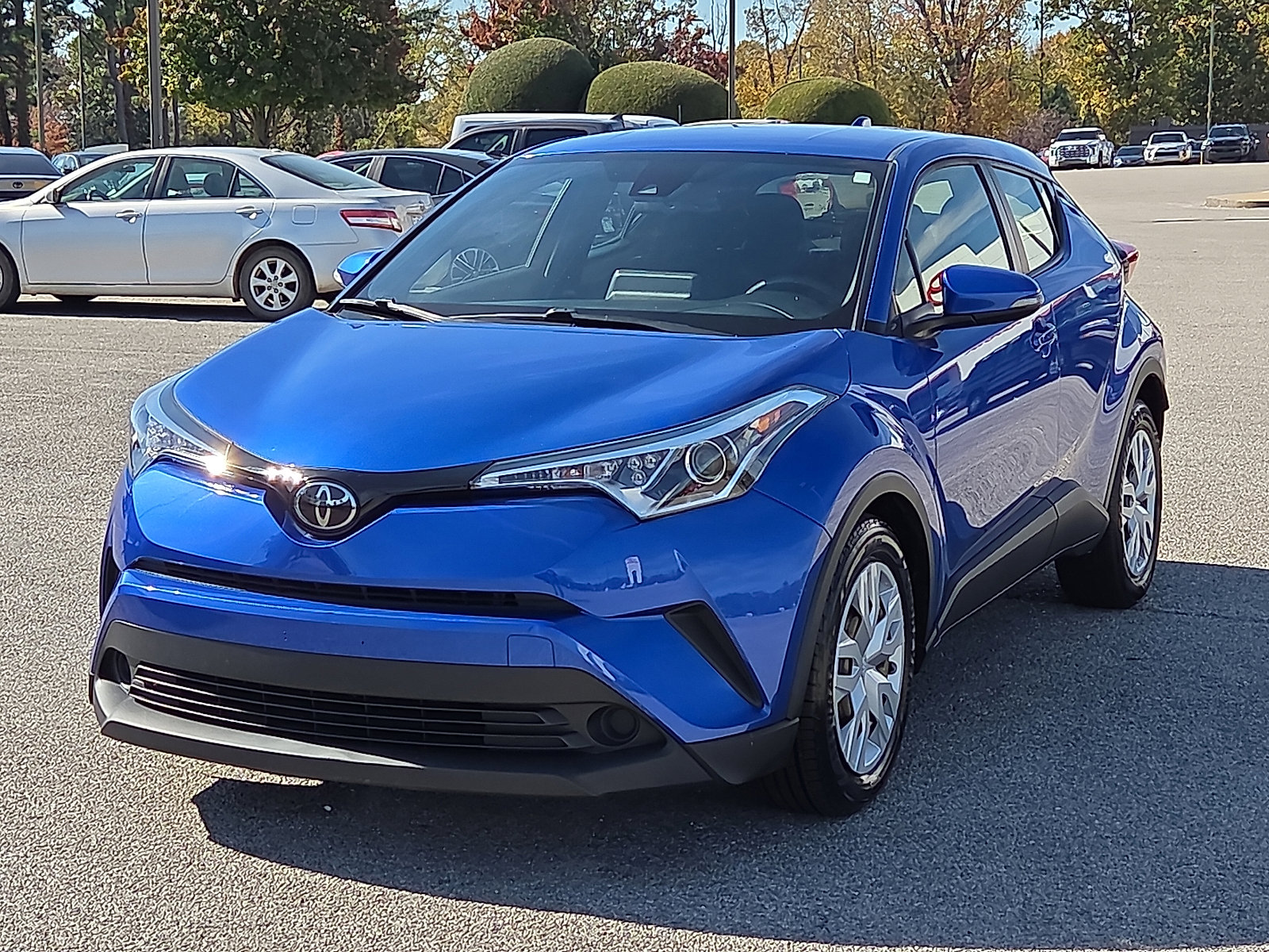 Used 2019 Toyota C-HR LE with VIN JTNKHMBX1K1044360 for sale in Rogers, AR