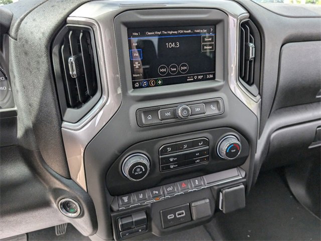 2024 Chevrolet Silverado 2500HD Custom photo 15